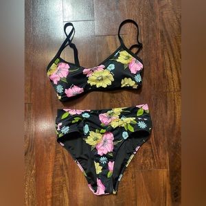 VS Pink bikini large
